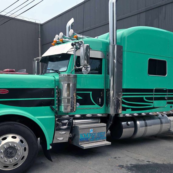KMJ Truck